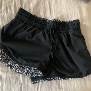 Lululemon reversible shorts